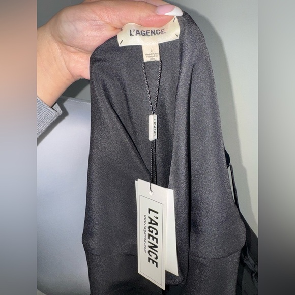 L’agence Black Long Sleeve Silk Off-The-Shoulder Juniper Dress/Size 2 - Picture 7 of 10